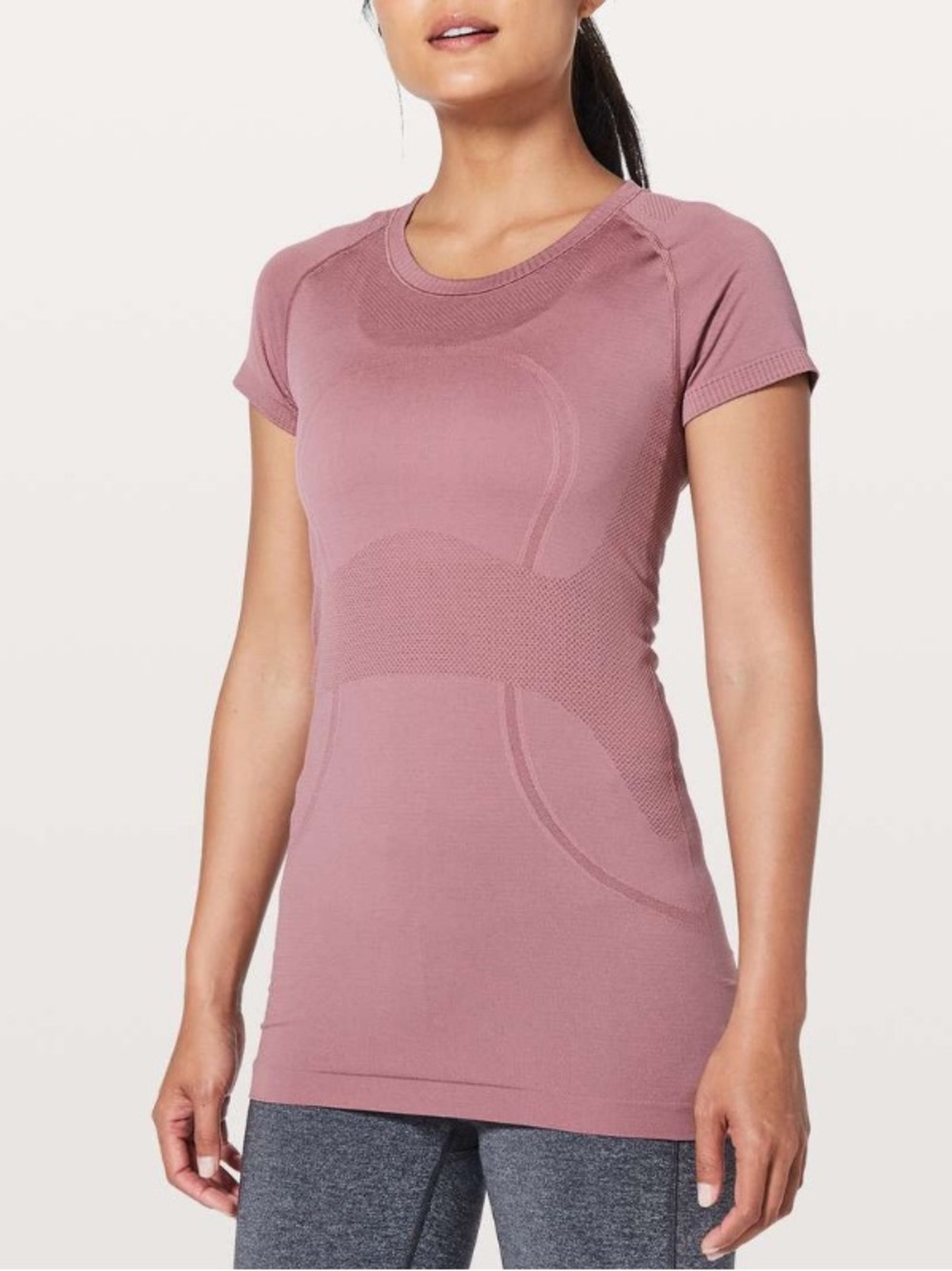 Lululemon Swiftly Tech Short Sleeve Crew
Figue / Figue 2